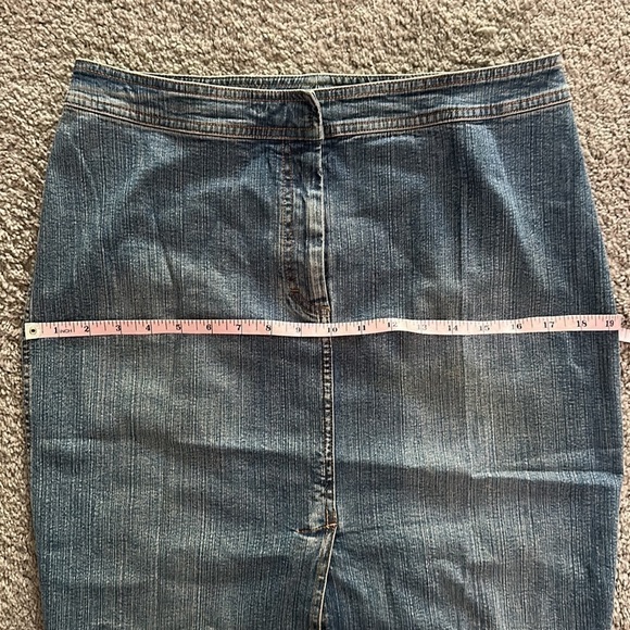 Laura Leigh Denim Skirt - Picture 6 of 6